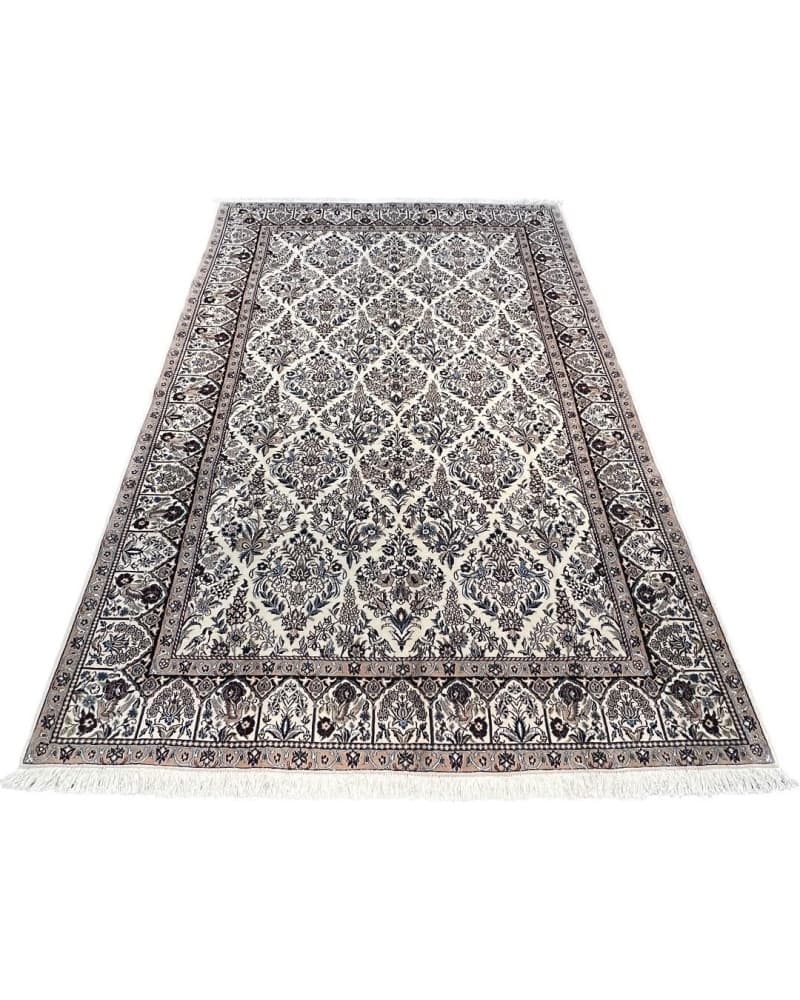 Nain Kork & Silk view 2