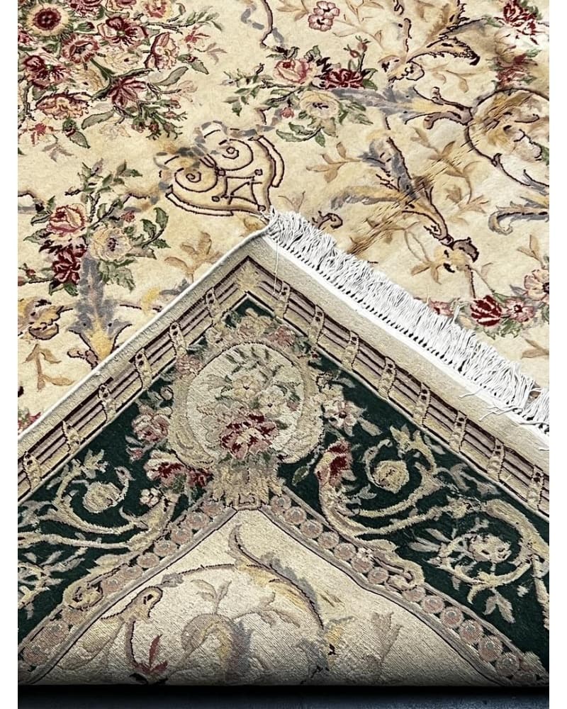Aubusson Wool view 4