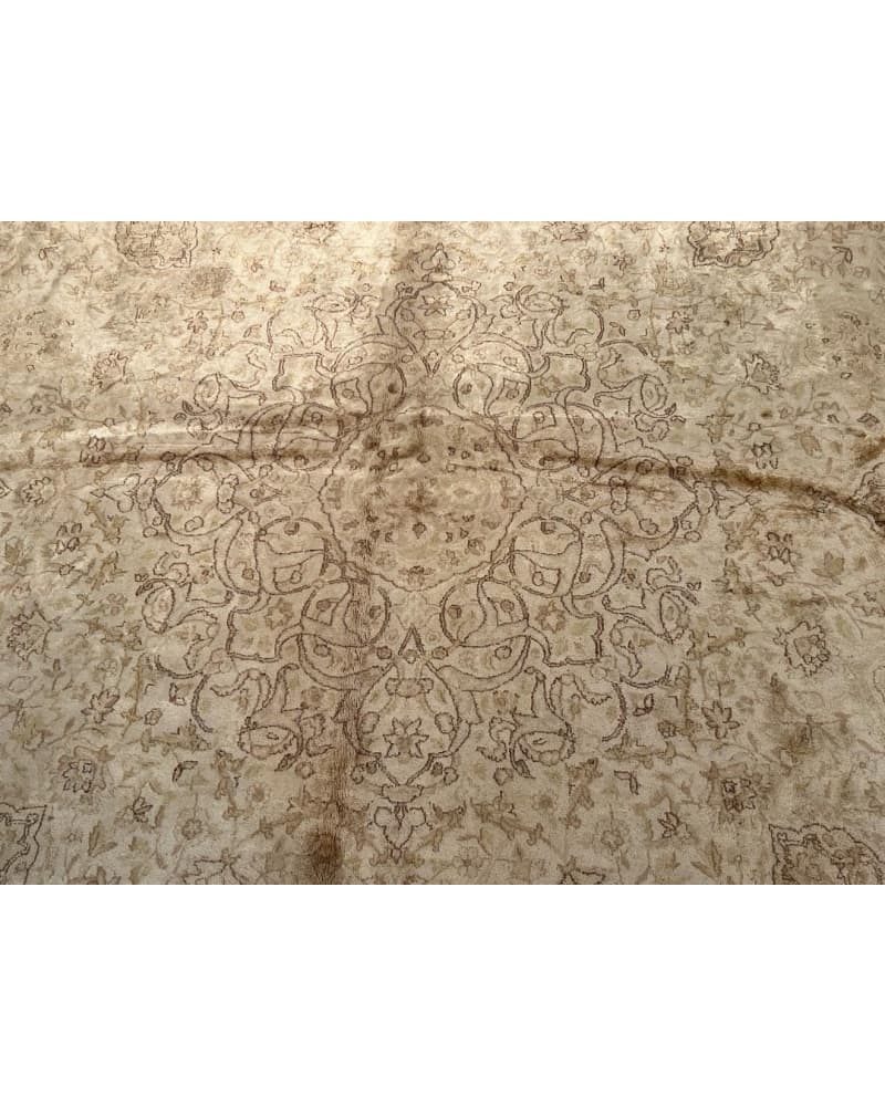 Old Kerman Wool view 3