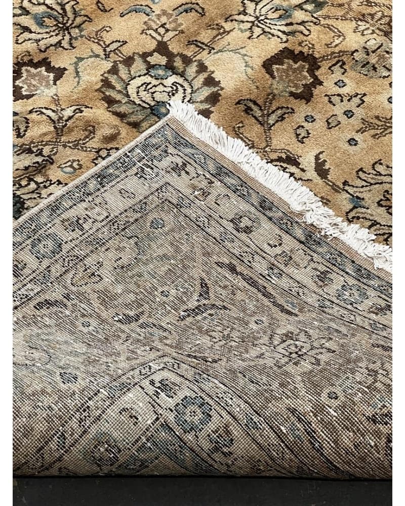 Old Tabriz Wool view 4