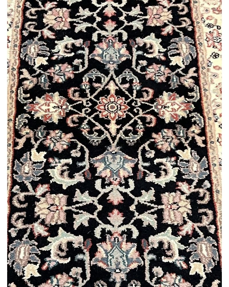 Kashan Wool view 3