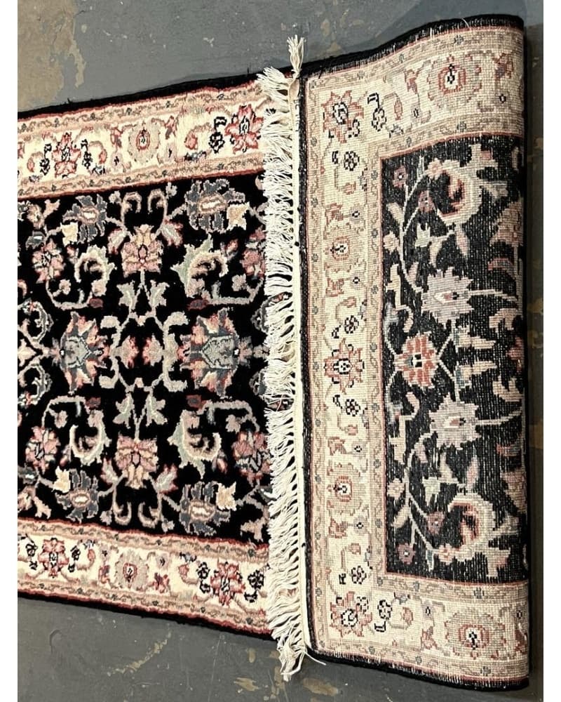 Kashan Wool view 4