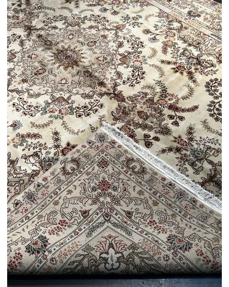 Tabriz Design Wool & Silk view 4