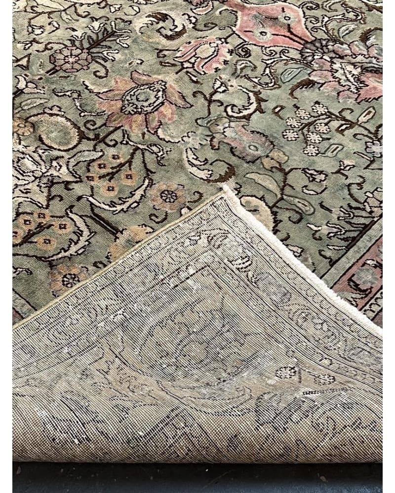 Tabriz Wool view 4