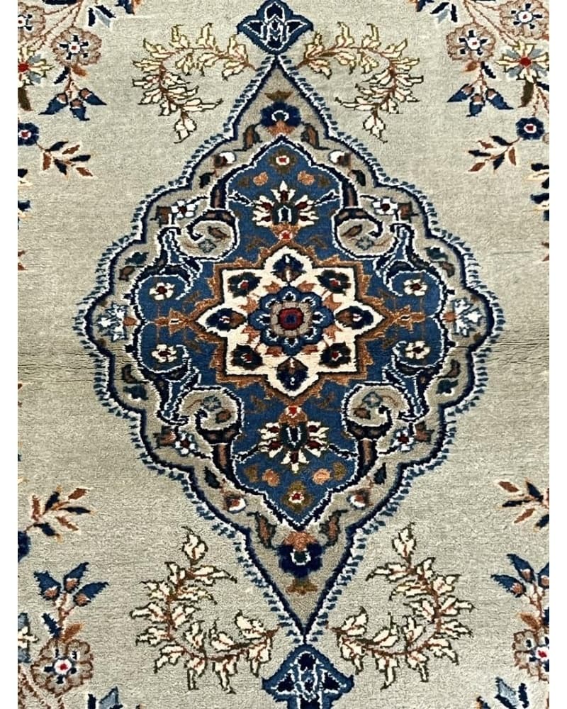 Kashan Wool view 3