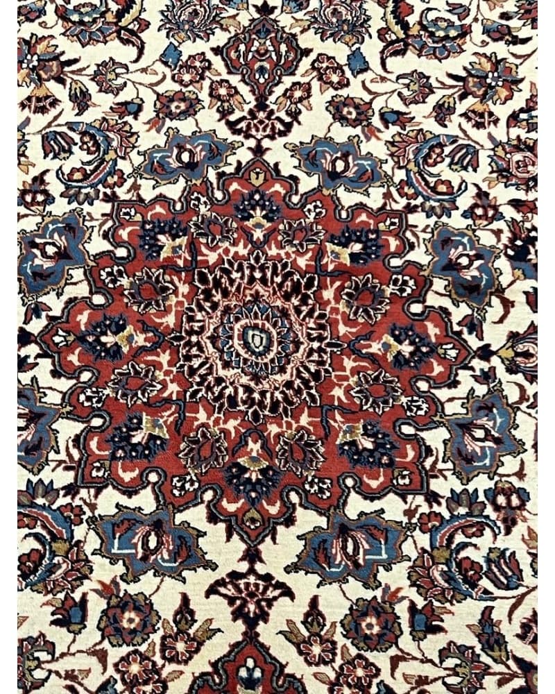 Isfahan Wool view 3