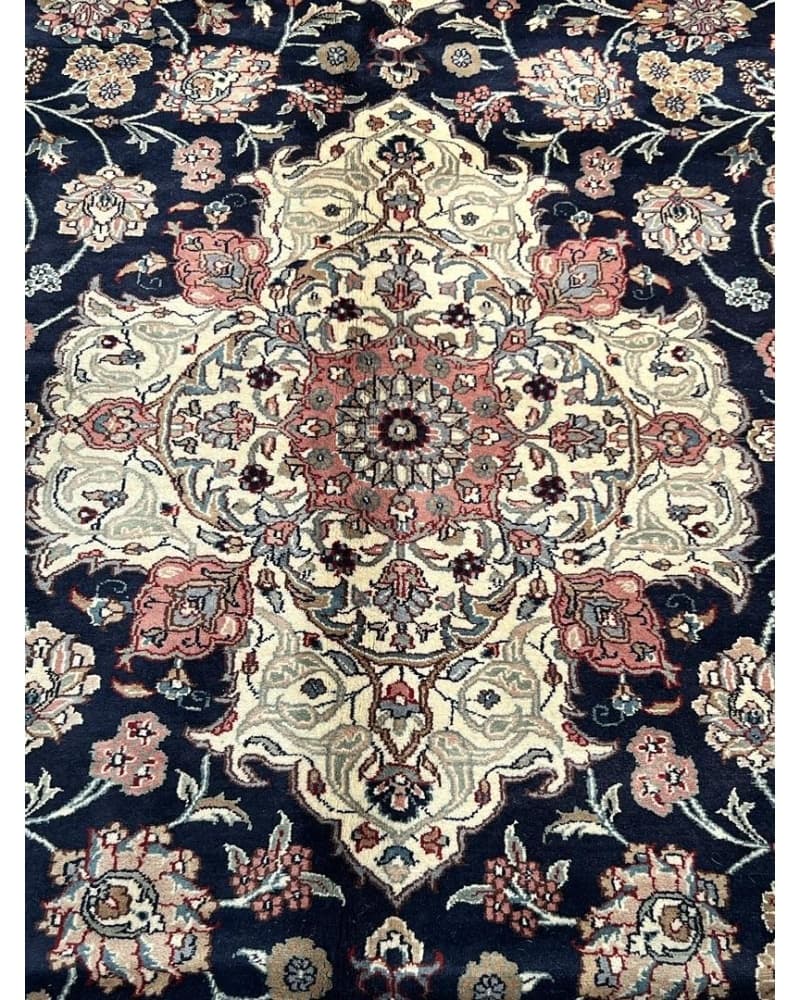Kashan Wool view 3