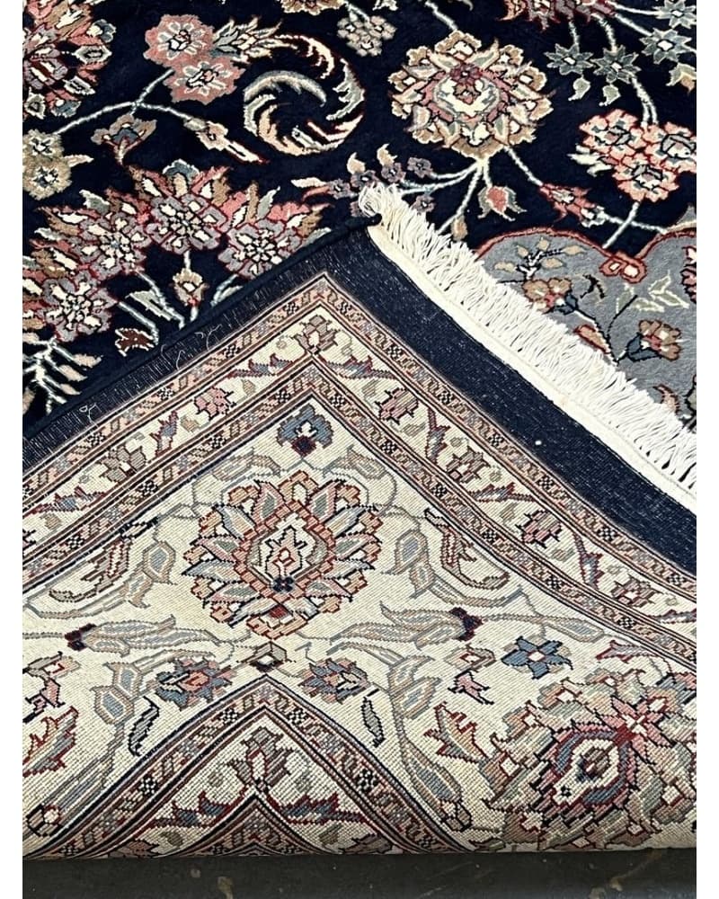 Kashan Wool view 4