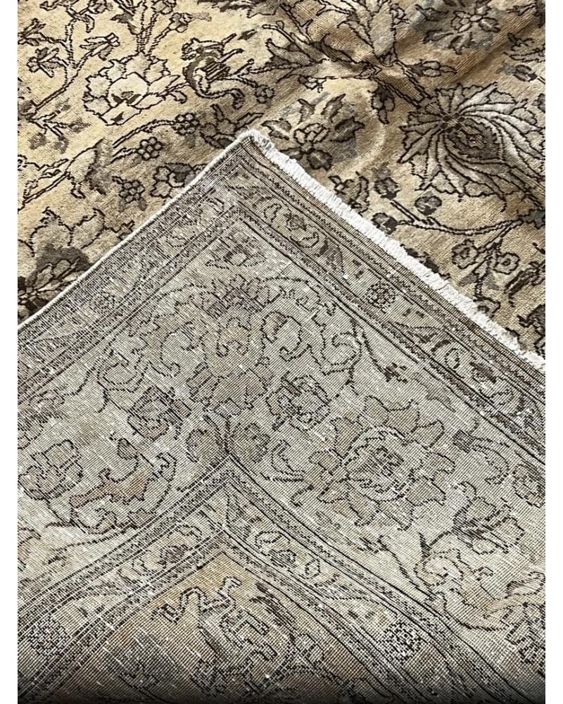 Old Tabriz Wool view 4