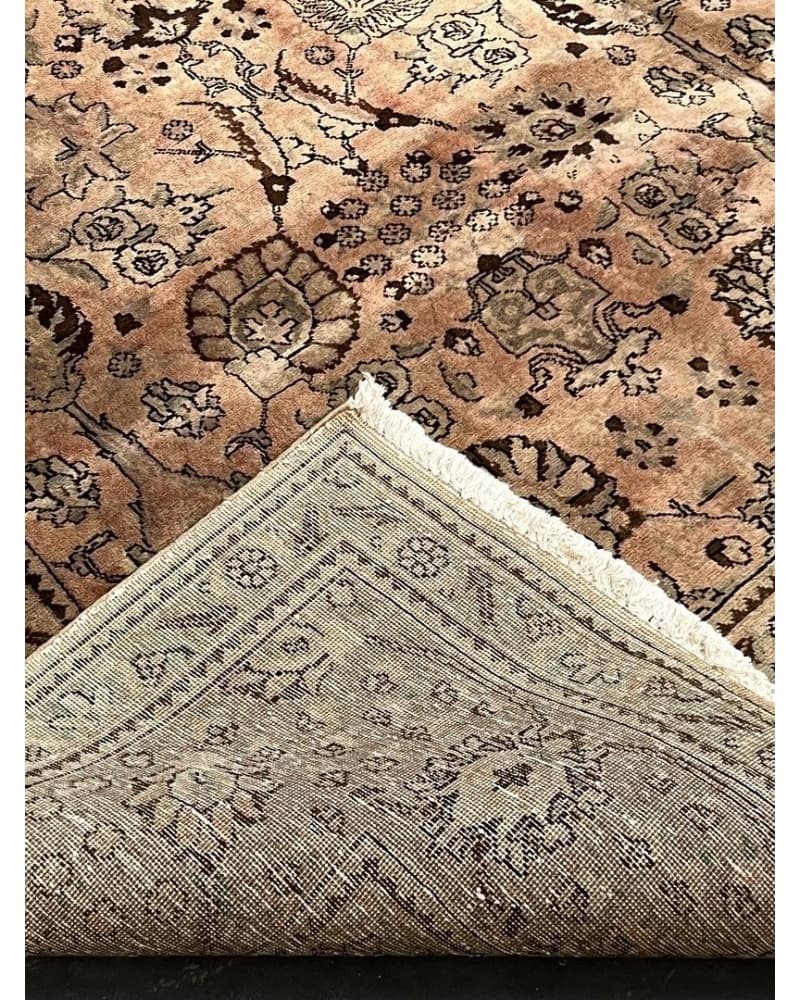 Old Tabriz Wool view 4