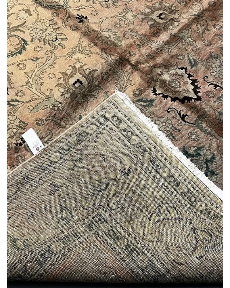 Old Tabriz Wool view 4