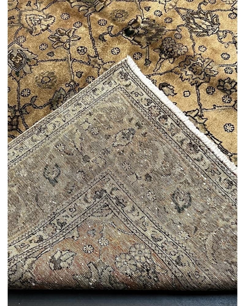 Old Tabriz Wool view 4
