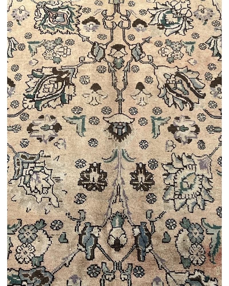 Old Tabriz Wool view 3