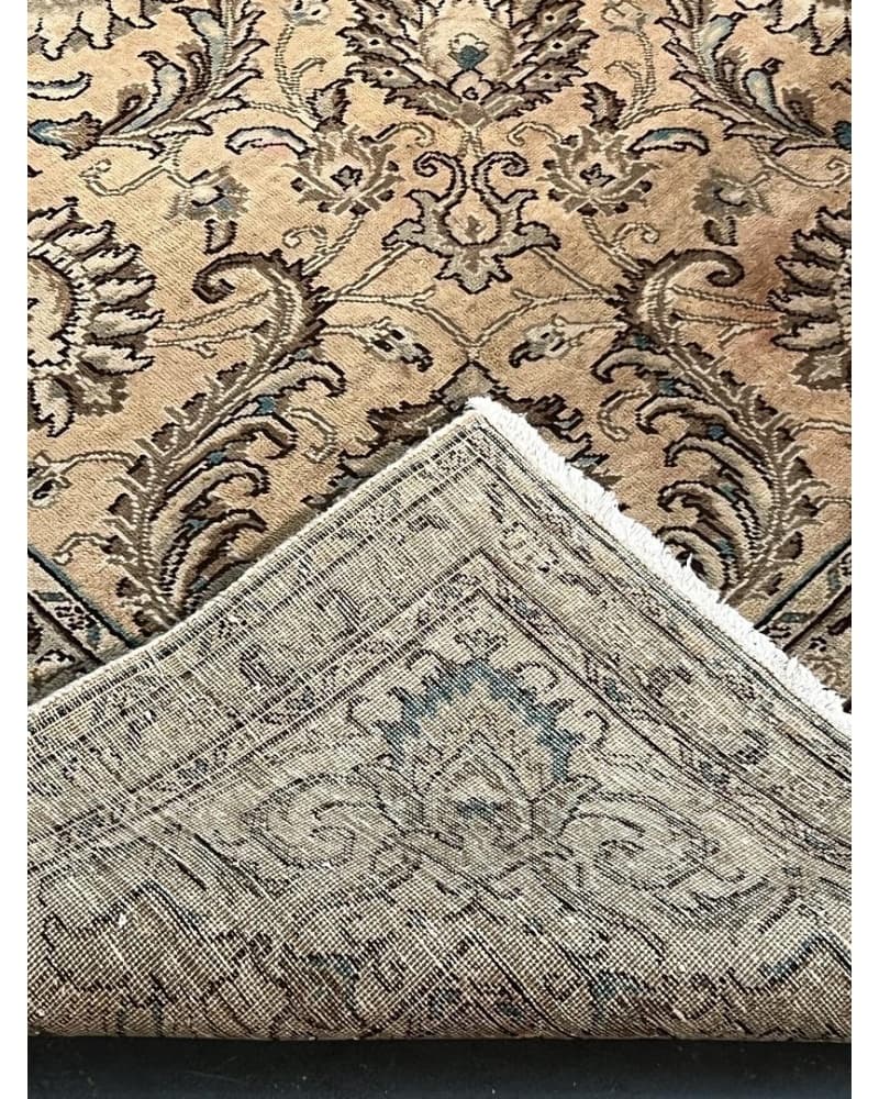 Old Tabriz Wool view 4