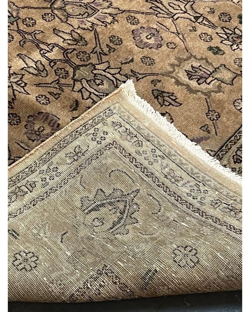Old Tabriz Wool view 4