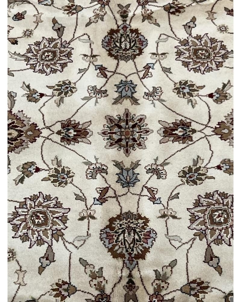 Tabriz Design Wool & Silk view 3