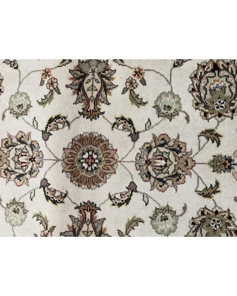 Tabriz Design Wool & Silk view 3