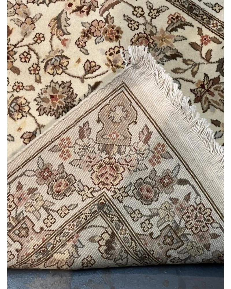 Tabriz Design Wool & Silk view 4