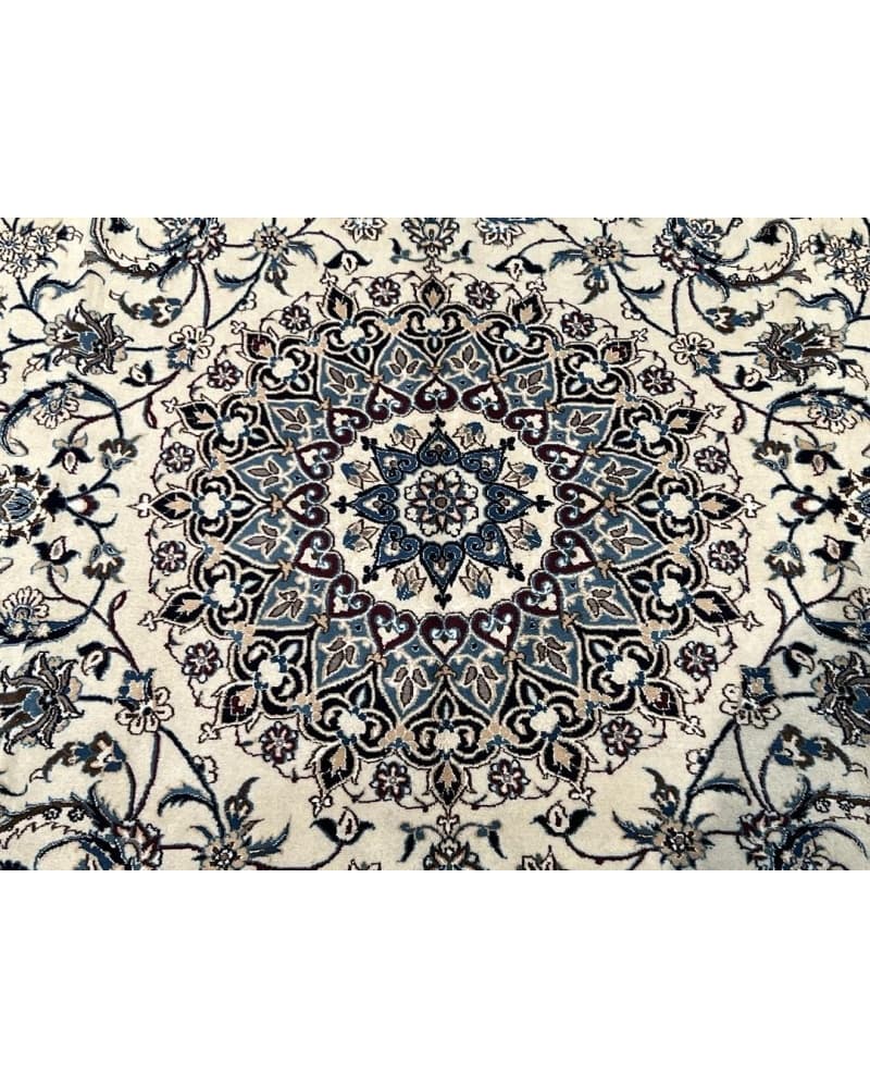 Nain Wool & Silk view 4