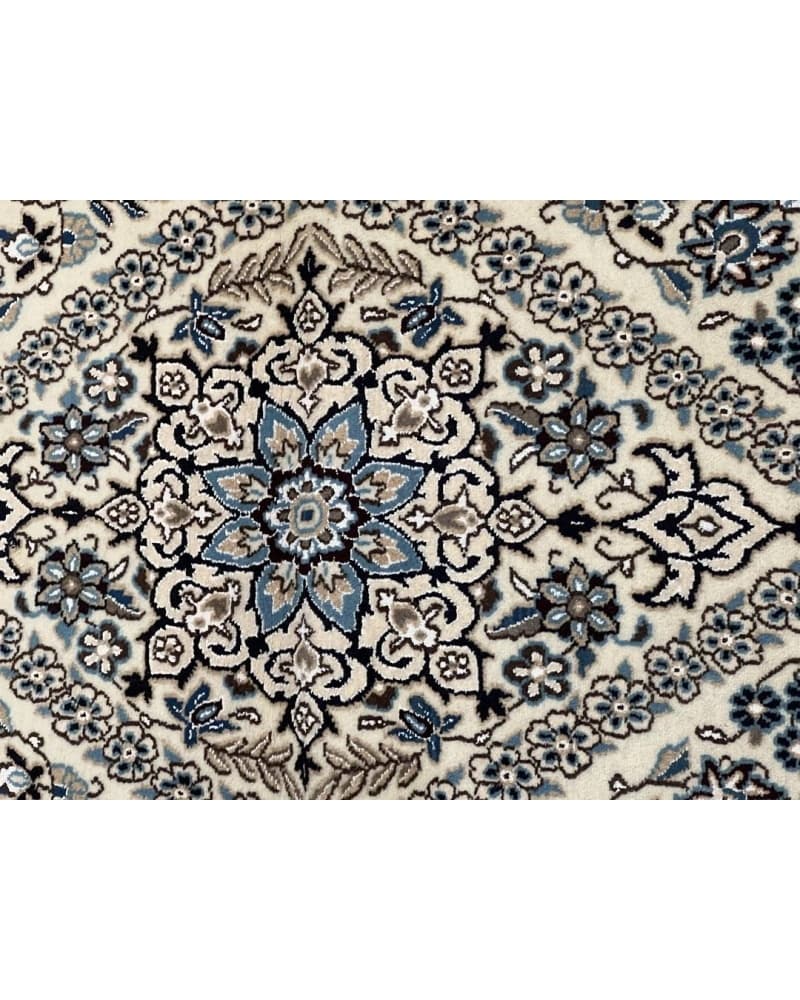 Nain Wool & Silk view 3