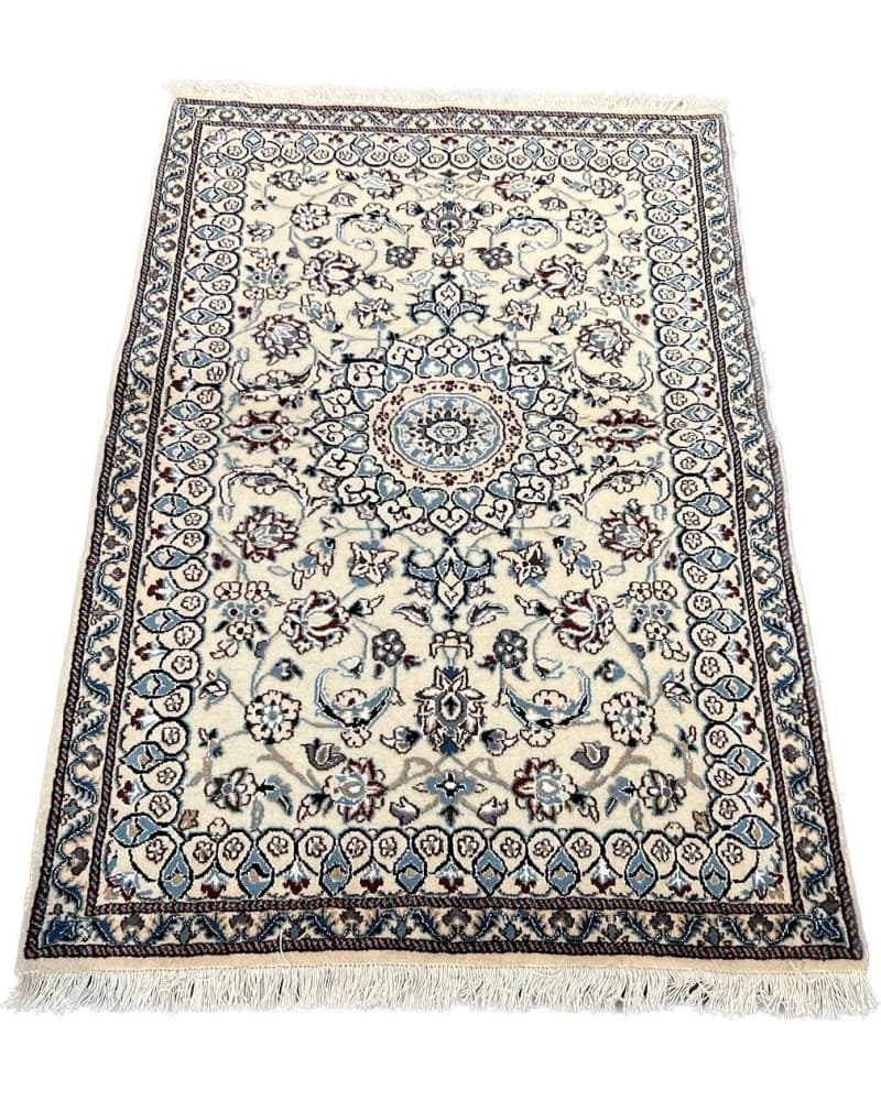 Nain Wool & Silk view 2