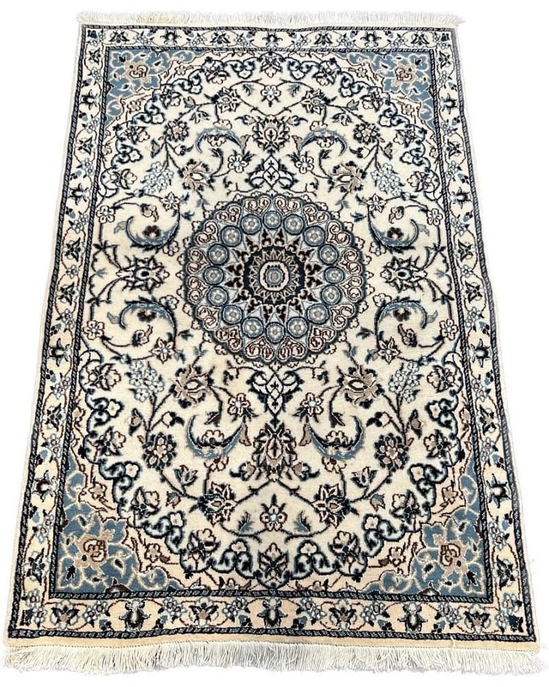 Nain Wool & Silk view 2