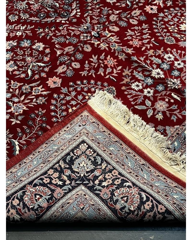 Sarouk Design Wool view 4