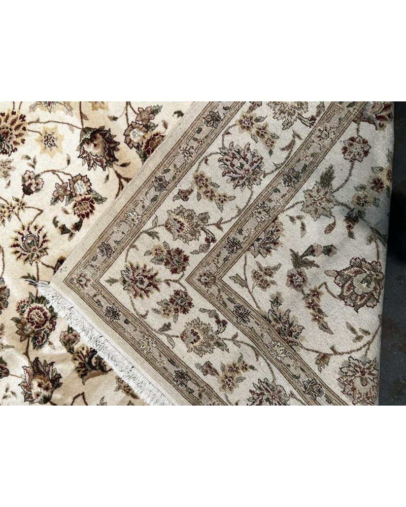 Tabriz Design Wool & Silk view 4