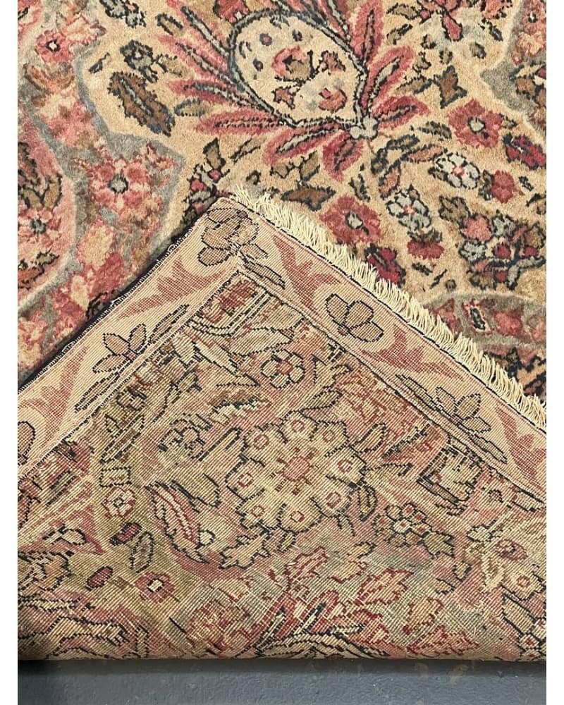 Old Kerman Wool view 4