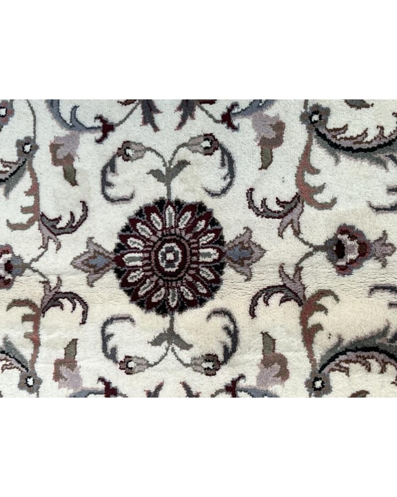 Kashan Wool view 3