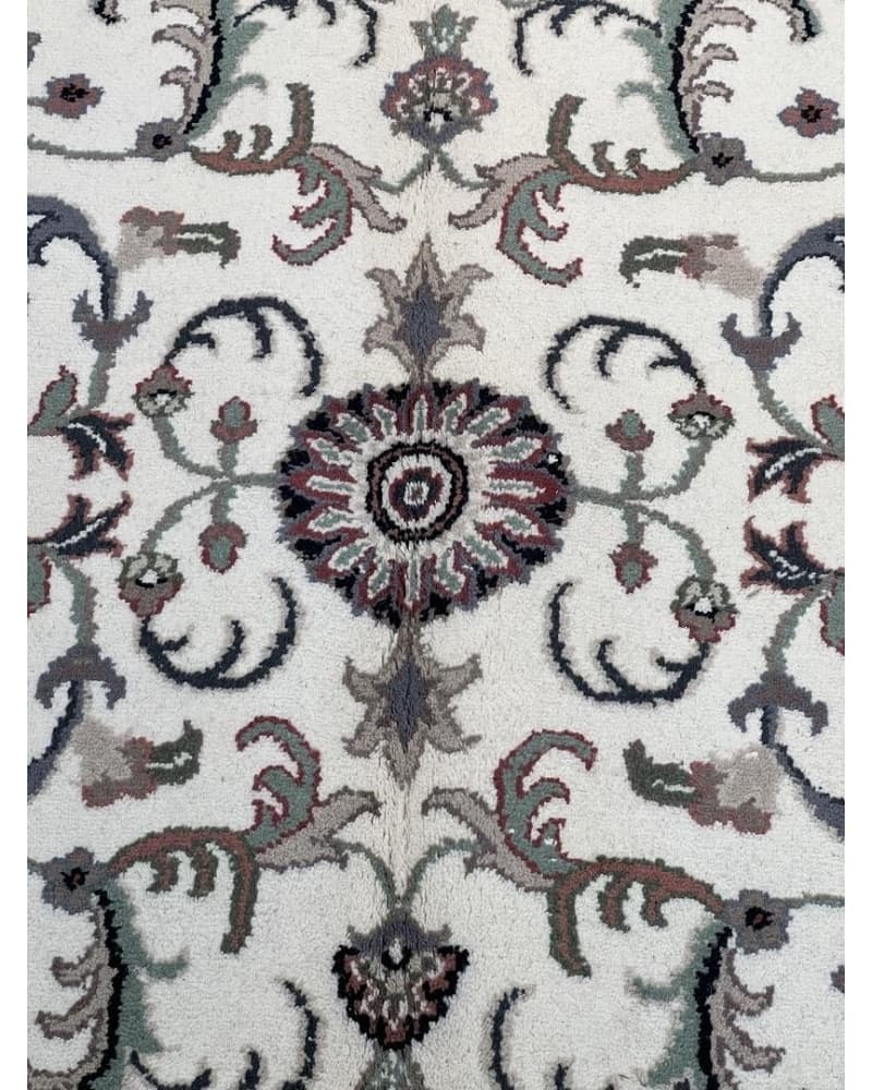 Kashan Wool view 3