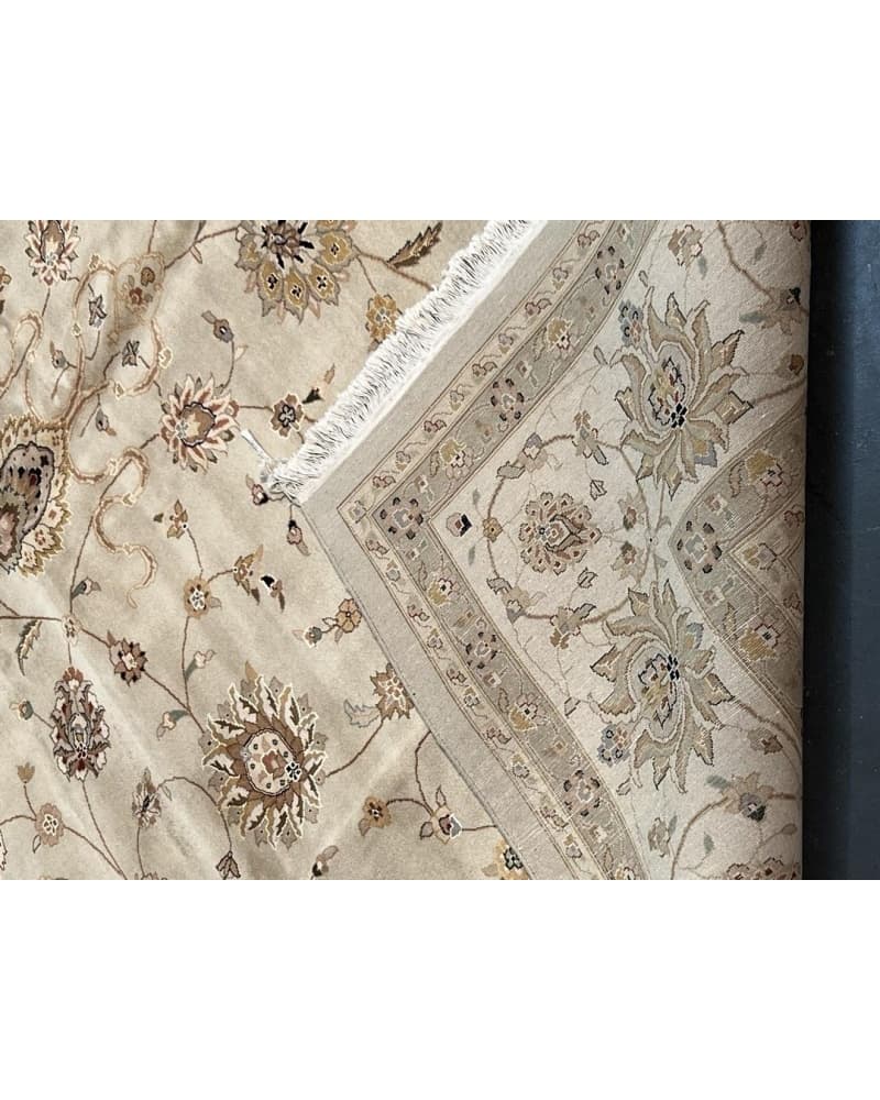 Tabriz Design Wool & Silk view 4