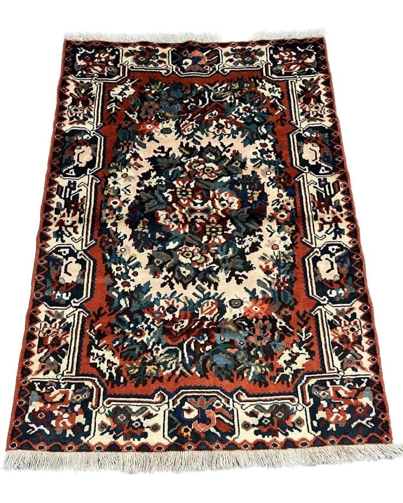 Bakhtiari Wool view 2