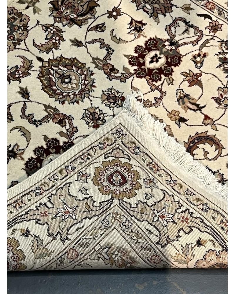 Tabriz Design Wool & Silk view 4