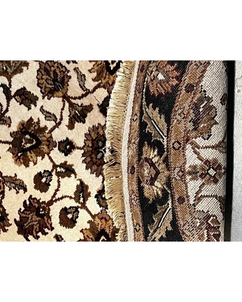 Khorasan Wool view 4